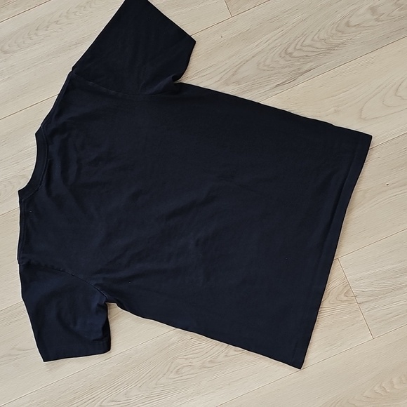 KAWS x Uniqlo UT x Sesame Street Big Bird  Navy Tee Medium - Picture 10 of 12